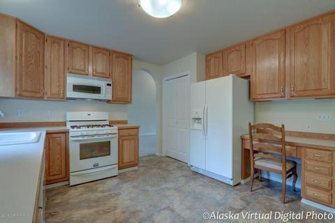 11045 Kaskanak Dr, Eagle River, AK 99577 photo 8