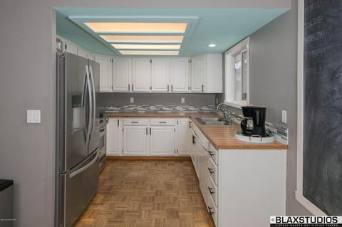 12311 Keystone Pl, Eagle River, AK 99577 photo 9