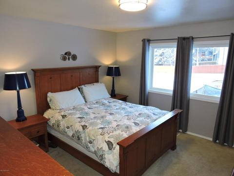 19111 Button Cir, Eagle River, AK 99577 photo 11