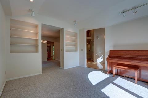7202 Hunter Cir, Anchorage, AK 99502 photo 5