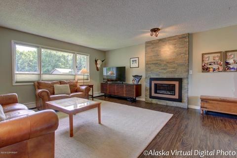 1806 Orca Pl, Anchorage, AK 99501 photo 1