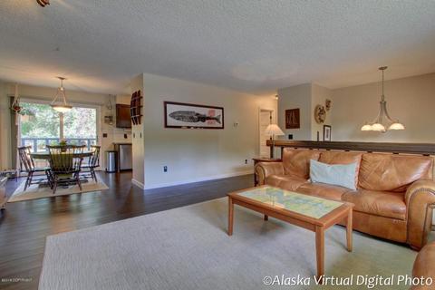 1806 Orca Pl, Anchorage, AK 99501 photo 4