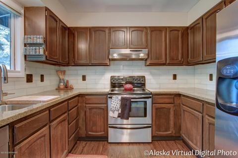 1806 Orca Pl, Anchorage, AK 99501 photo 9