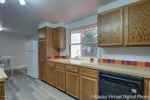 2658 Porter Pl, Anchorage, AK 99508 photo 6