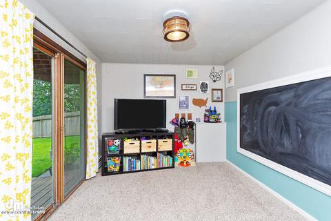 3111 Wiley Post Ave, Anchorage, AK 99517 photo 24