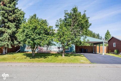 4413 E 9th Ave, Anchorage, AK 99508 photo 2