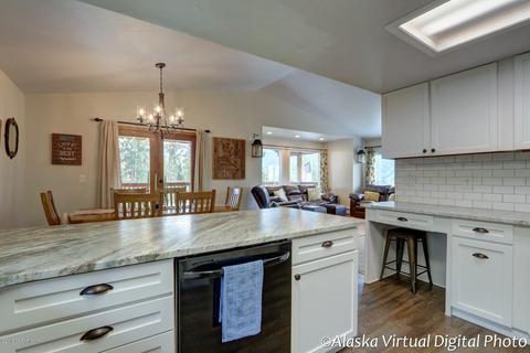4407 Panther Dr, Eagle River, AK 99577 photo 3