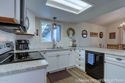 4407 Panther Dr, Eagle River, AK 99577 photo 2