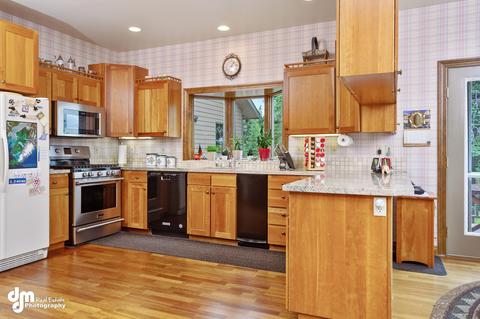 10231 Middlerock Rd, Anchorage, AK 99507 photo 20