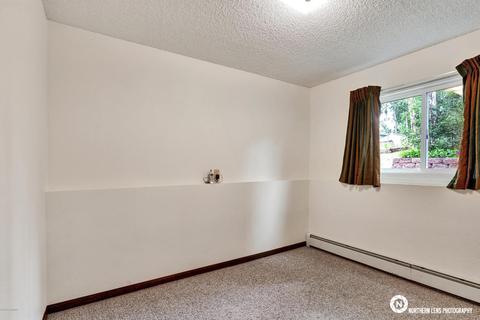 8551 E 11th Ct, Anchorage, AK 99504 photo 24