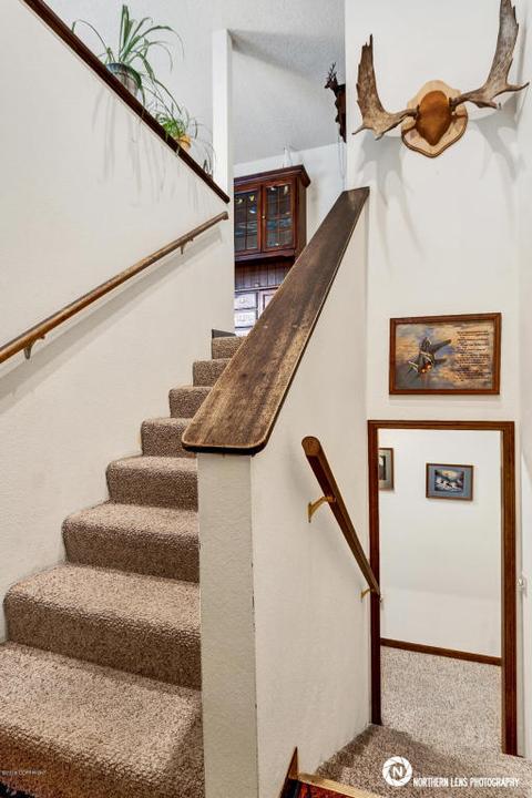8551 E 11th Ct, Anchorage, AK 99504 photo 3