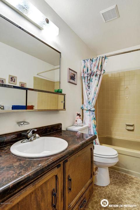 8551 E 11th Ct, Anchorage, AK 99504 photo 12