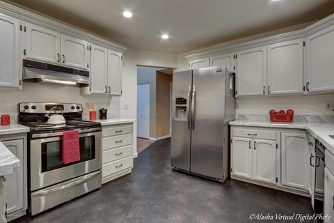 7948 Highlander Dr, Anchorage, AK 99518 photo 10