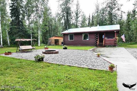2849 Circle Loop Rd, North Pole, AK 99705 photo 1