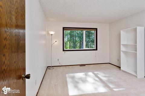 3353 Wiley Post Loop, Anchorage, AK 99517 photo 18