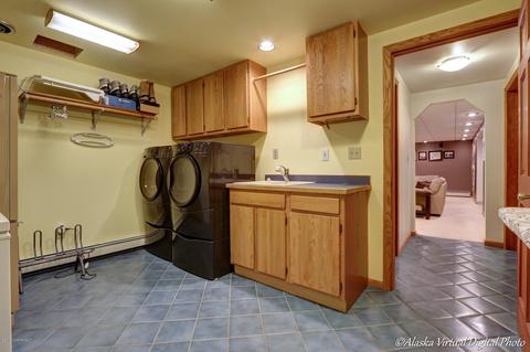 1322 O St, Anchorage, AK 99501 photo 27