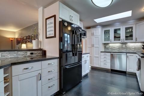 1322 O St, Anchorage, AK 99501 photo 6