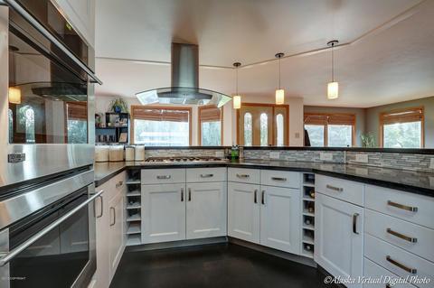 1322 O St, Anchorage, AK 99501 photo 1