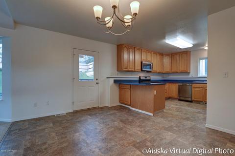 8170 Berry Patch Dr, Anchorage, AK 99502 photo 9