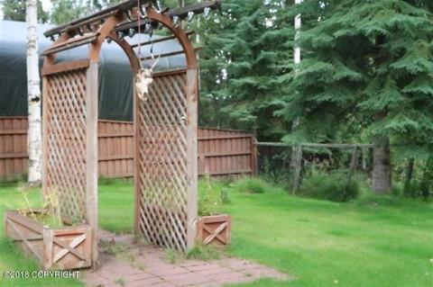 687 Ridge Loop Rd, North Pole, AK 99705 photo 4