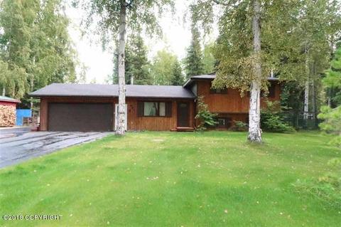 687 Ridge Loop Rd, North Pole, AK 99705 photo 1