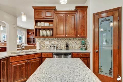 12916 Rosser Dr, Eagle River, AK 99577 photo 15