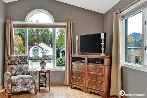 3760 Reflection Dr, Anchorage, AK 99504 photo 4