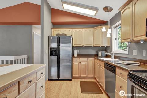 3760 Reflection Dr, Anchorage, AK 99504 photo 10
