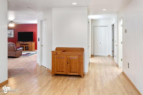 22107 Deer Cir, Chugiak, AK 99567 photo 7