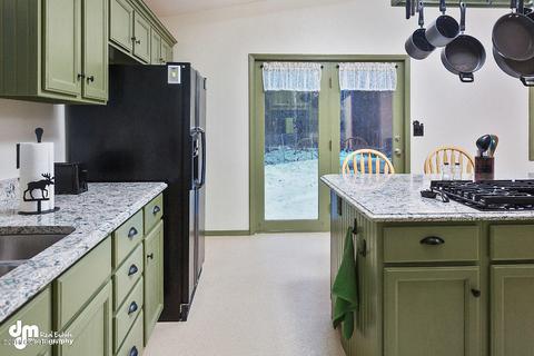 22107 Deer Cir, Chugiak, AK 99567 photo 17