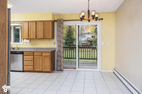 5360 E 41st Ave, Anchorage, AK 99508 photo 18