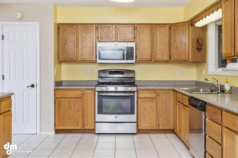 5360 E 41st Ave, Anchorage, AK 99508 photo 14