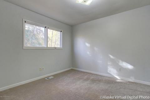 10233 Chickaloon St, Eagle River, AK 99577 photo 17
