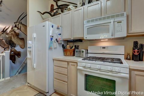 3312 E 64th Ave, Anchorage, AK 99507 photo 14