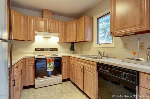 3756 Henderson Loop, Anchorage, AK 99507 photo 10