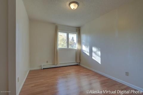 3414 E 17th Ave, Anchorage, AK 99508 photo 14