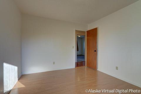 3414 E 17th Ave, Anchorage, AK 99508 photo 17