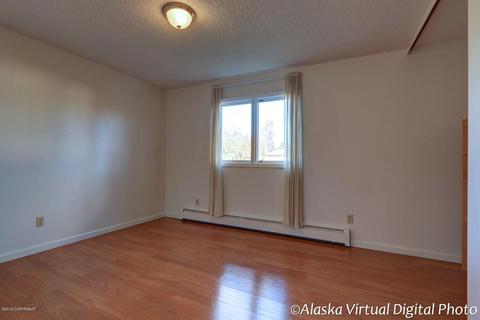 3414 E 17th Ave, Anchorage, AK 99508 photo 18
