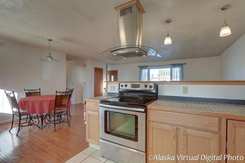 3414 E 17th Ave, Anchorage, AK 99508 photo 1