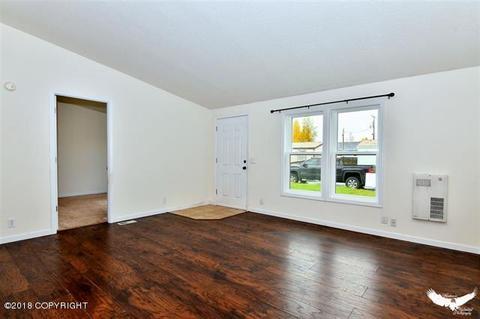 860 Refinery Loop, North Pole, AK 99705 photo 7