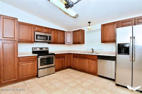 860 Refinery Loop, North Pole, AK 99705 photo 2