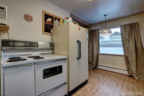 10638 Old Eagle River Rd, Eagle River, AK 99577 photo 16