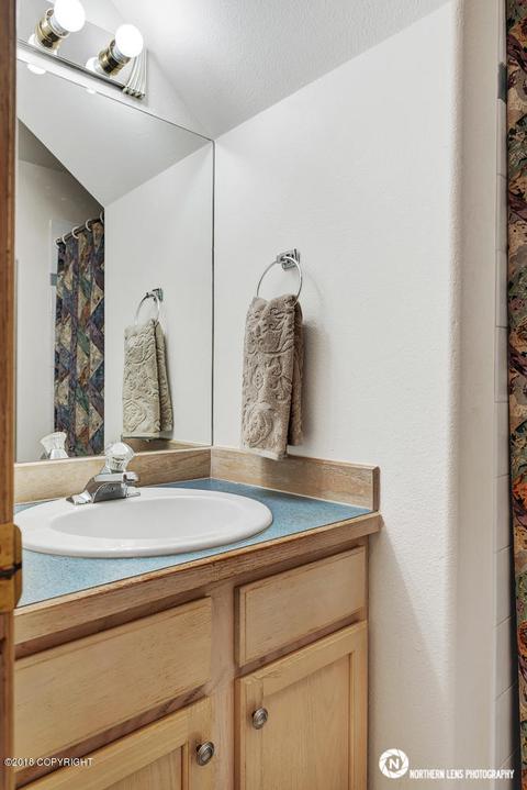 4036 Sycamore Loop, Anchorage, AK 99504 photo 18