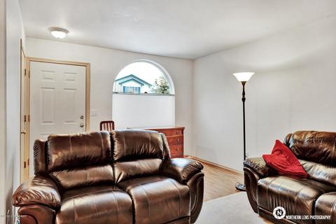 4036 Sycamore Loop, Anchorage, AK 99504 photo 3