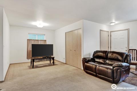 4036 Sycamore Loop, Anchorage, AK 99504 photo 4