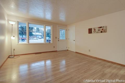 10048 Colville St, Eagle River, AK 99577 photo 4