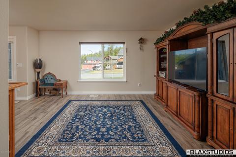 13159 Rosser Dr, Eagle River, AK 99577 photo 5