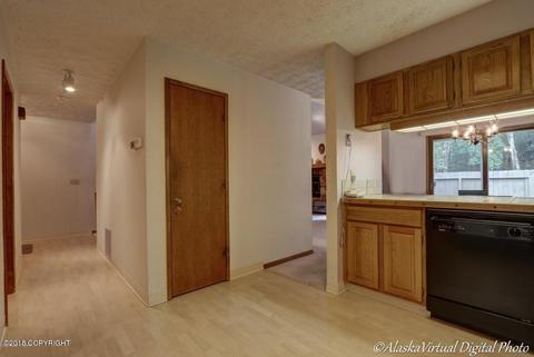 7625 Highlander Dr, Anchorage, AK 99518 photo 15