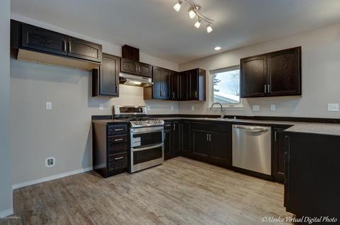 17205 Baronoff Ave, Eagle River, AK 99577 photo 3