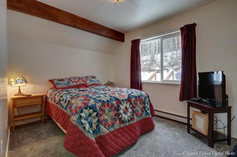 21630 Price Dr, Eagle River, AK 99577 photo 17